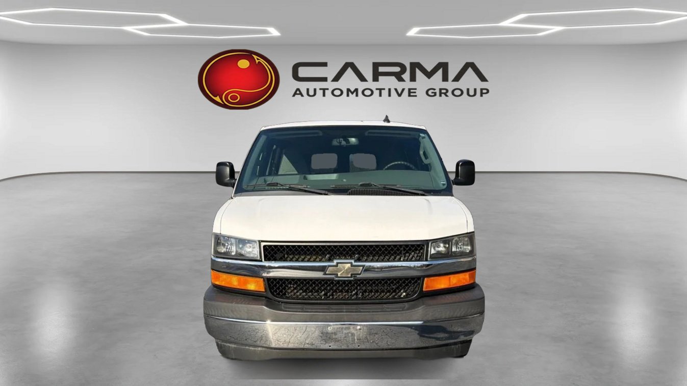 Used 2017 Chevrolet Express 3500 LT w/ LT Preferred Equipment Group image 8