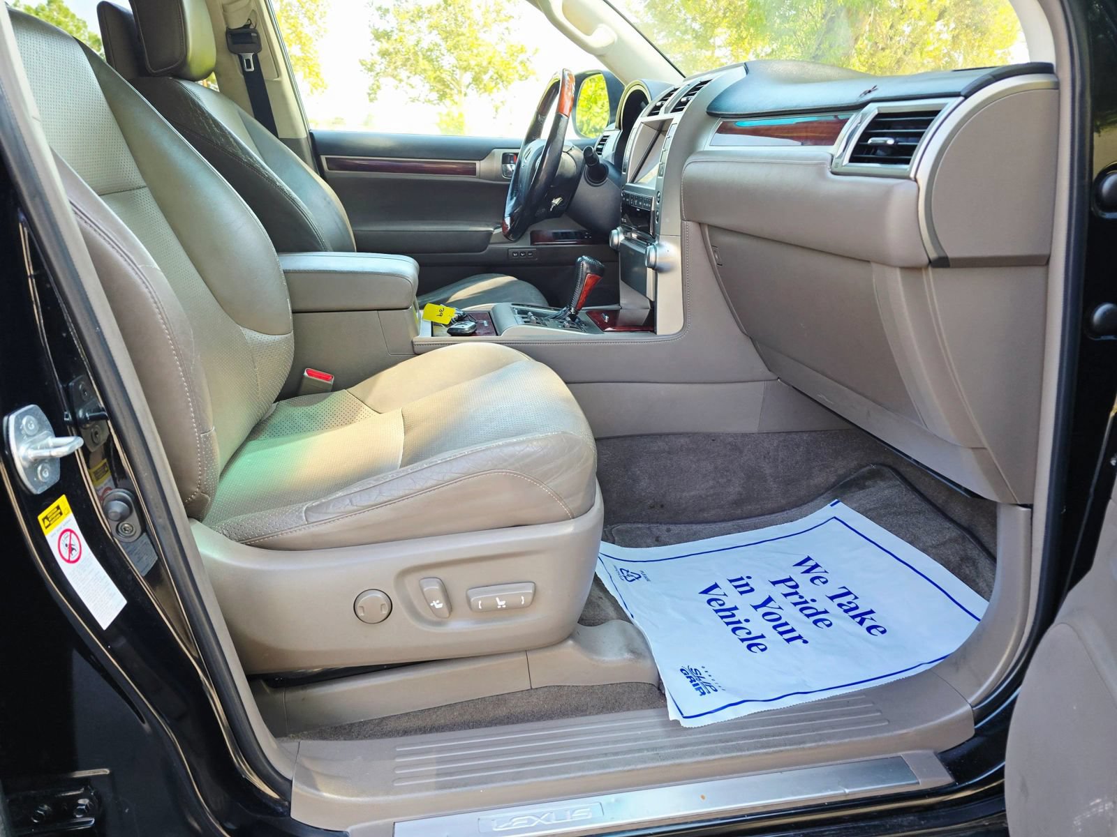 Used 2011 Lexus GX 460 Premium AWD/4WD image 28