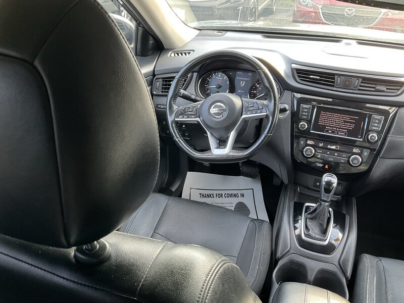 Used 2018 Nissan Rogue SL w/ Premium Package AWD/4WD image 19