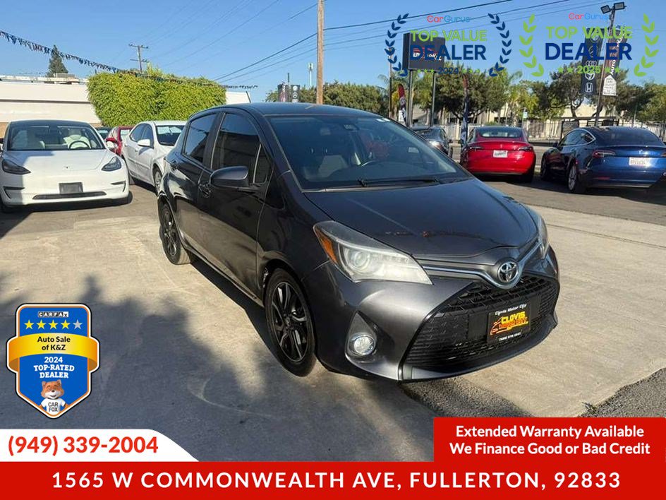 Used 2017 Toyota Yaris SE w/ Carpet Mat Package FWD image 6