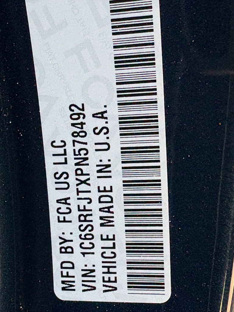 Used 2023 RAM 1500 Laramie AWD/4WD image 19