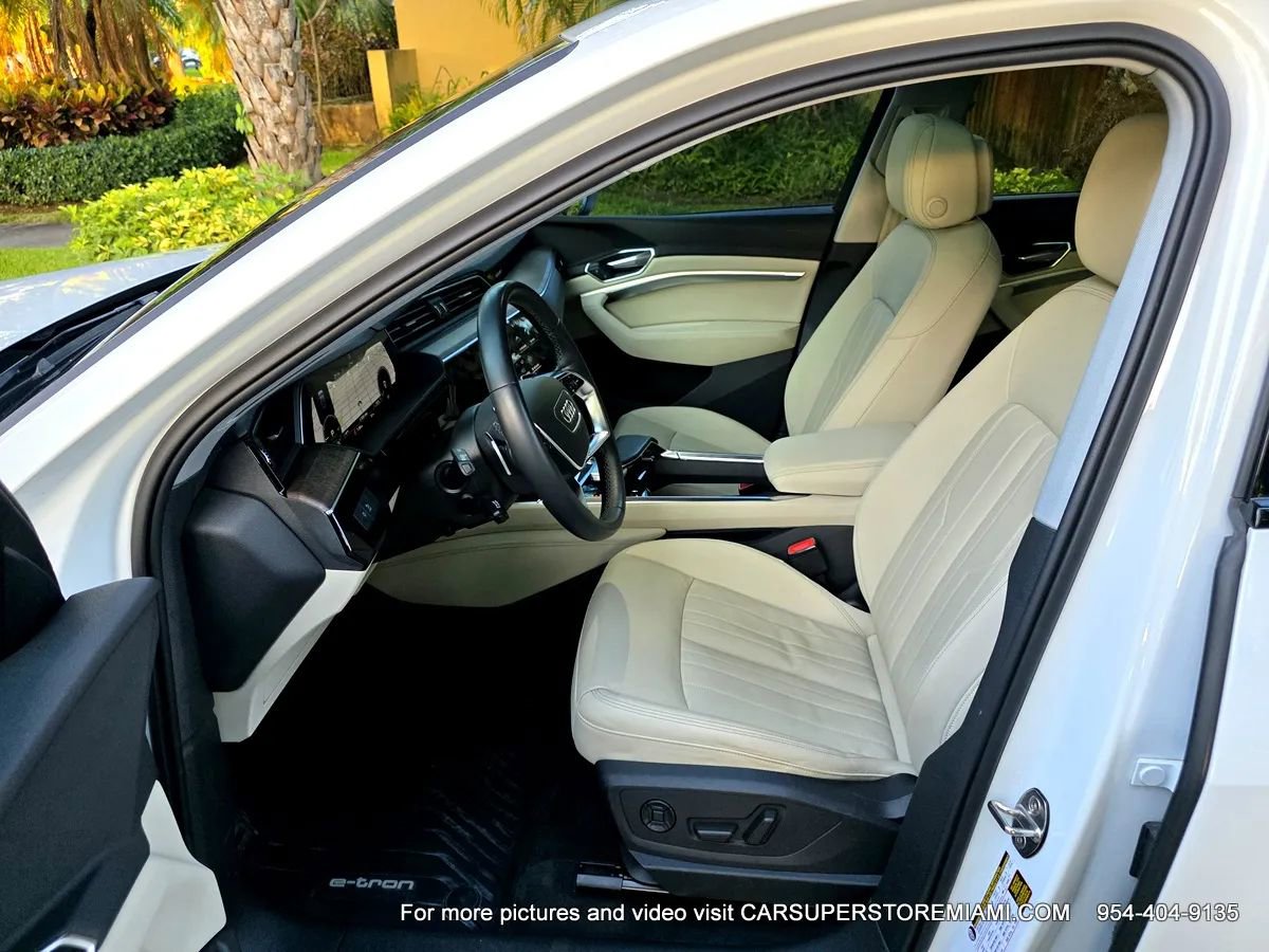 Used 2021 Audi e-tron Premium w/ Convenience Plus Package image 24
