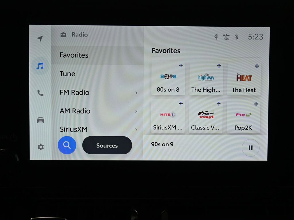 Used 2024 Toyota Corolla Cross XSE w/ Convenience Package image 21