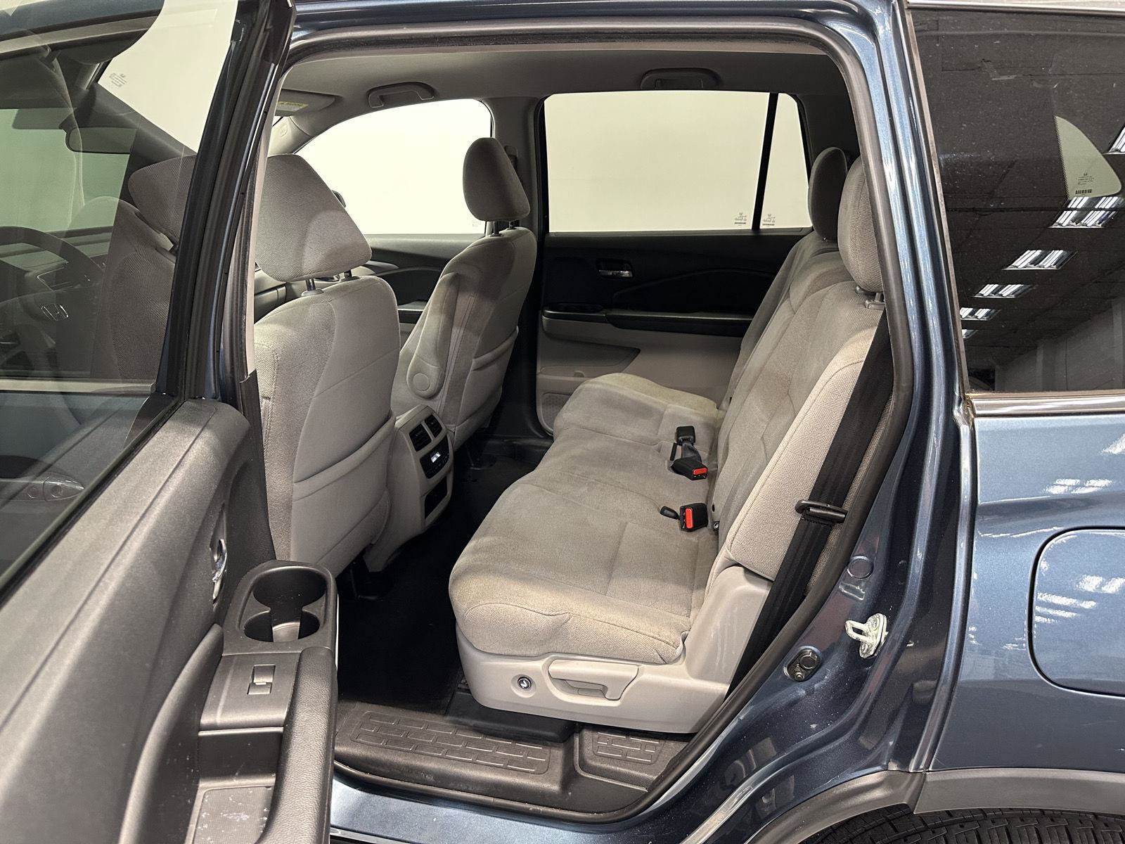 Used 2020 Honda Pilot EX image 23