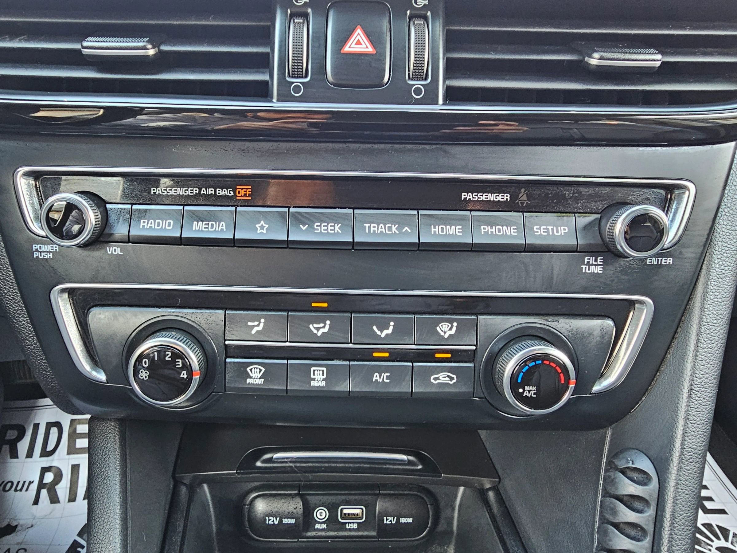 Used 2020 Kia Optima SE image 25