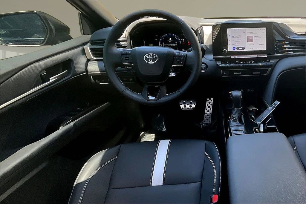 Used 2026 Toyota Camry SE w/ Convenience Package FWD image 7