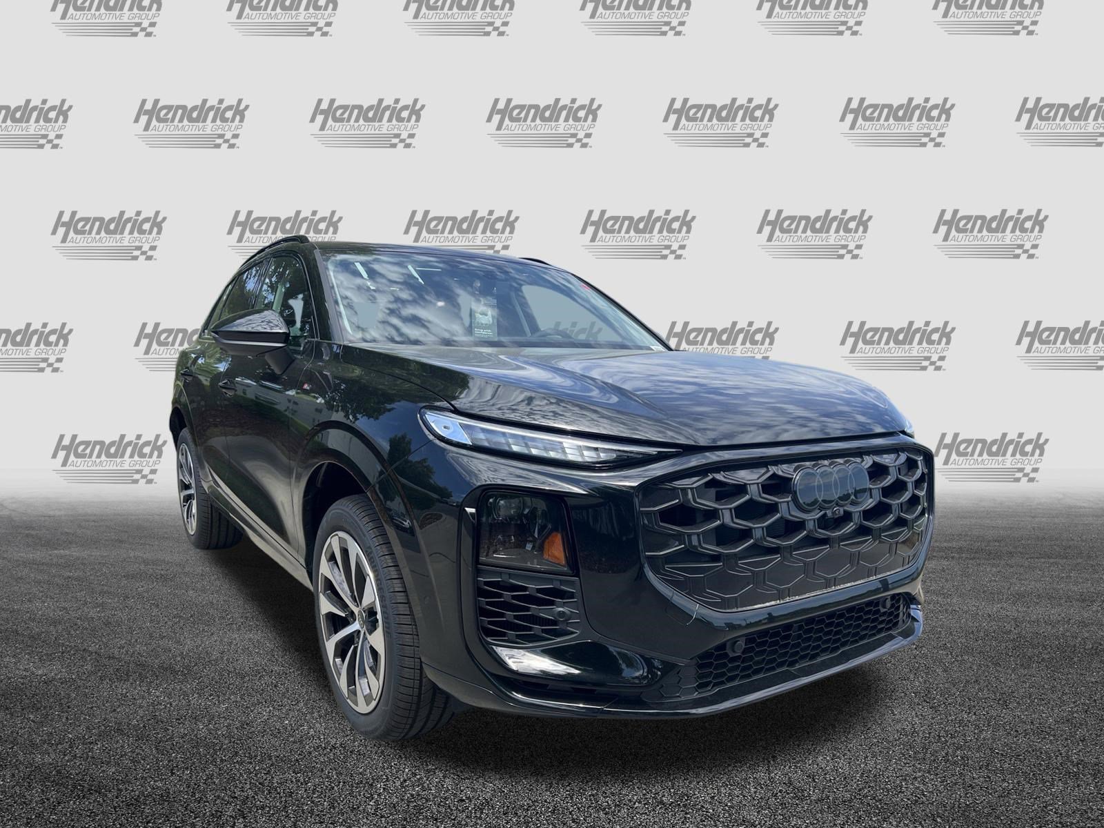 New 2026 Audi Q3 quattro 2.0T image 2