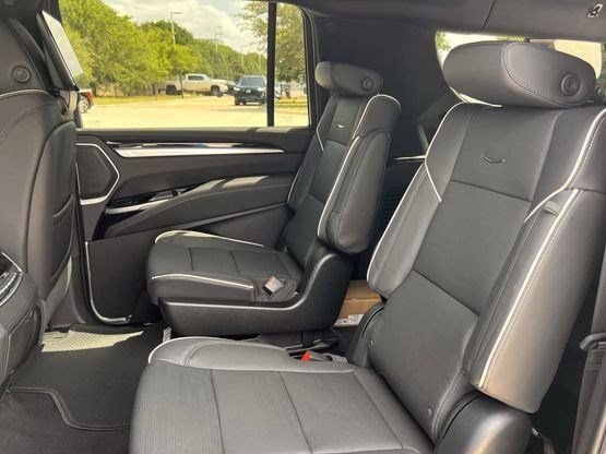 New 2026 Cadillac Escalade ESV Sport w/ Touring Package AWD/4WD image 27