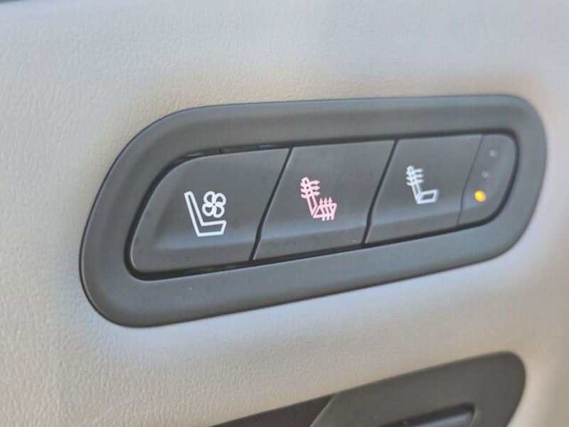 Used 2024 Cadillac Escalade Sport Platinum image 40