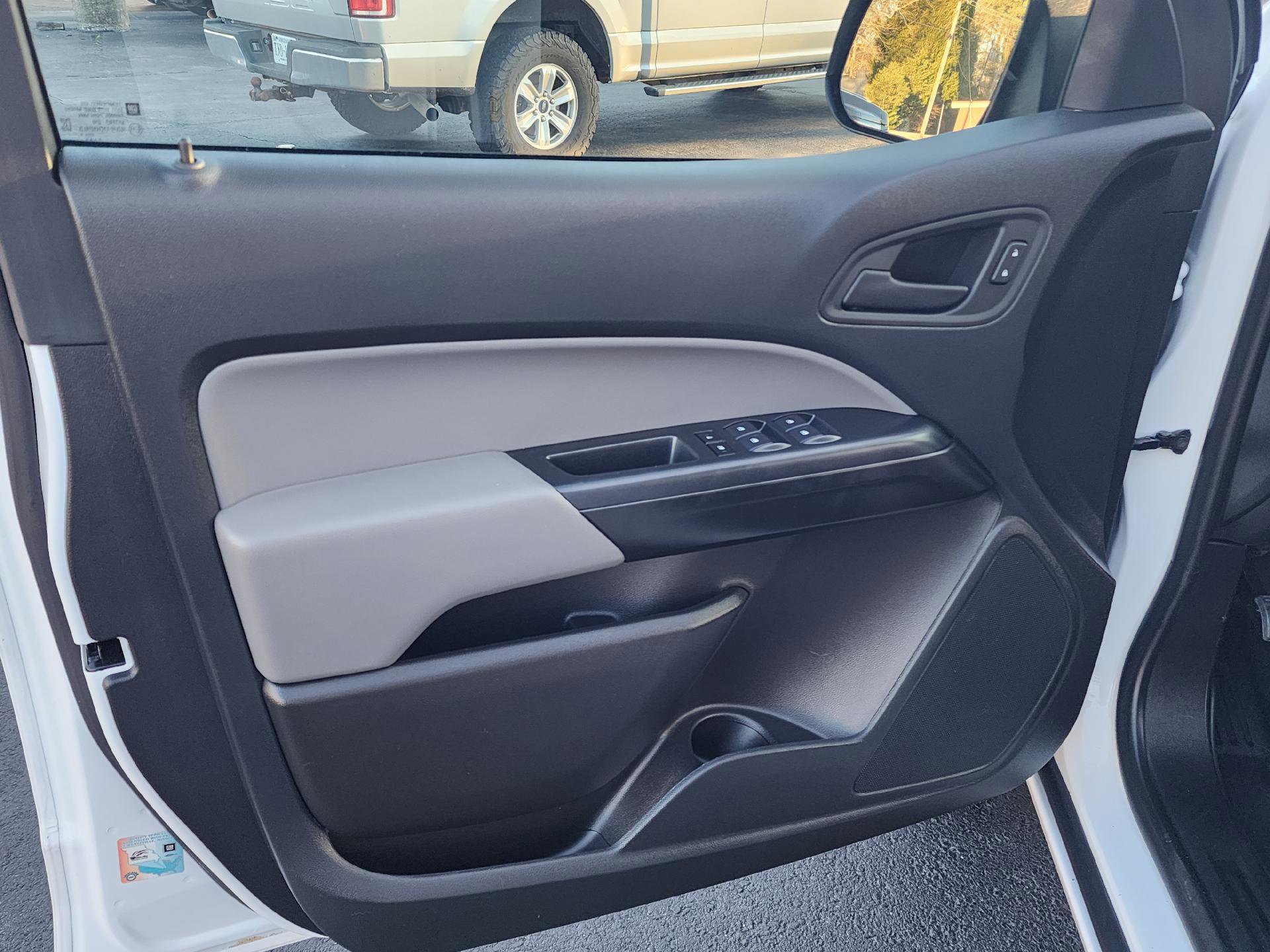 Used 2022 Chevrolet Colorado W/T w/ WT Convenience Package image 15