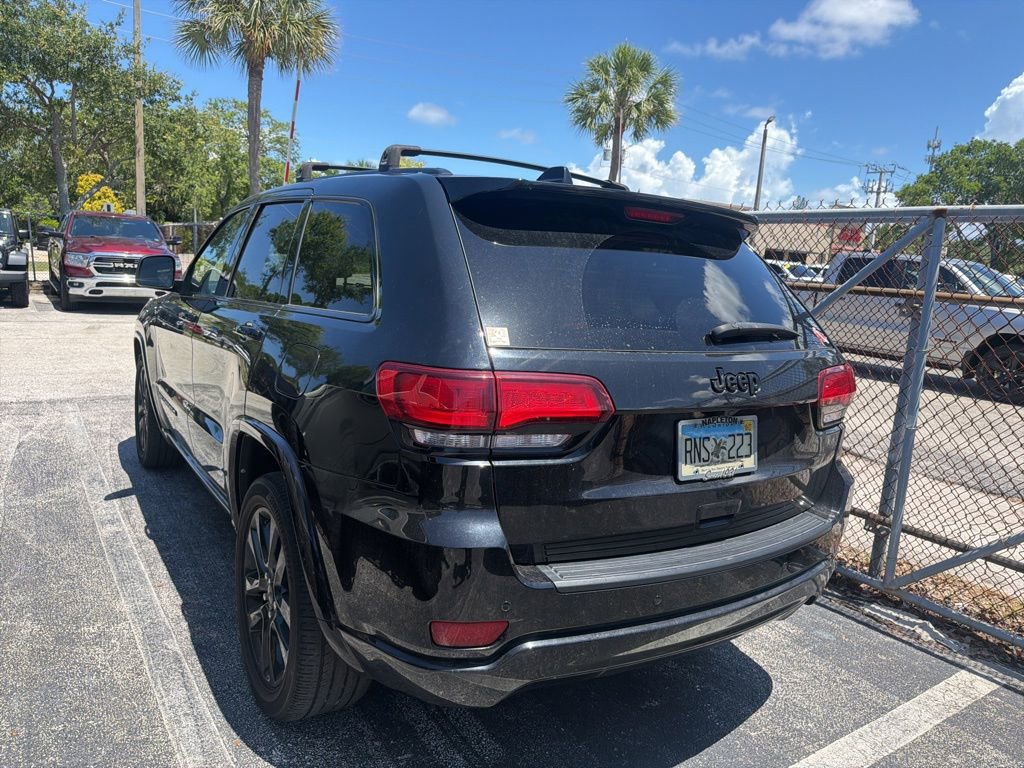Used 2022 Jeep Grand Cherokee Laredo X RWD image 6