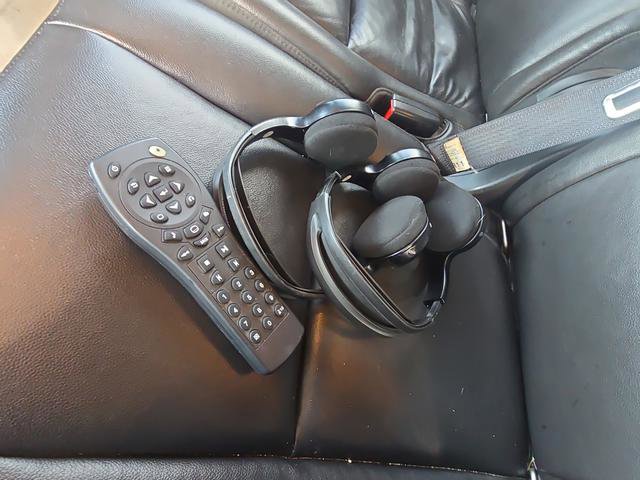 Used 2012 GMC Yukon SLT w/ SLT-2 Equipment Package image 44