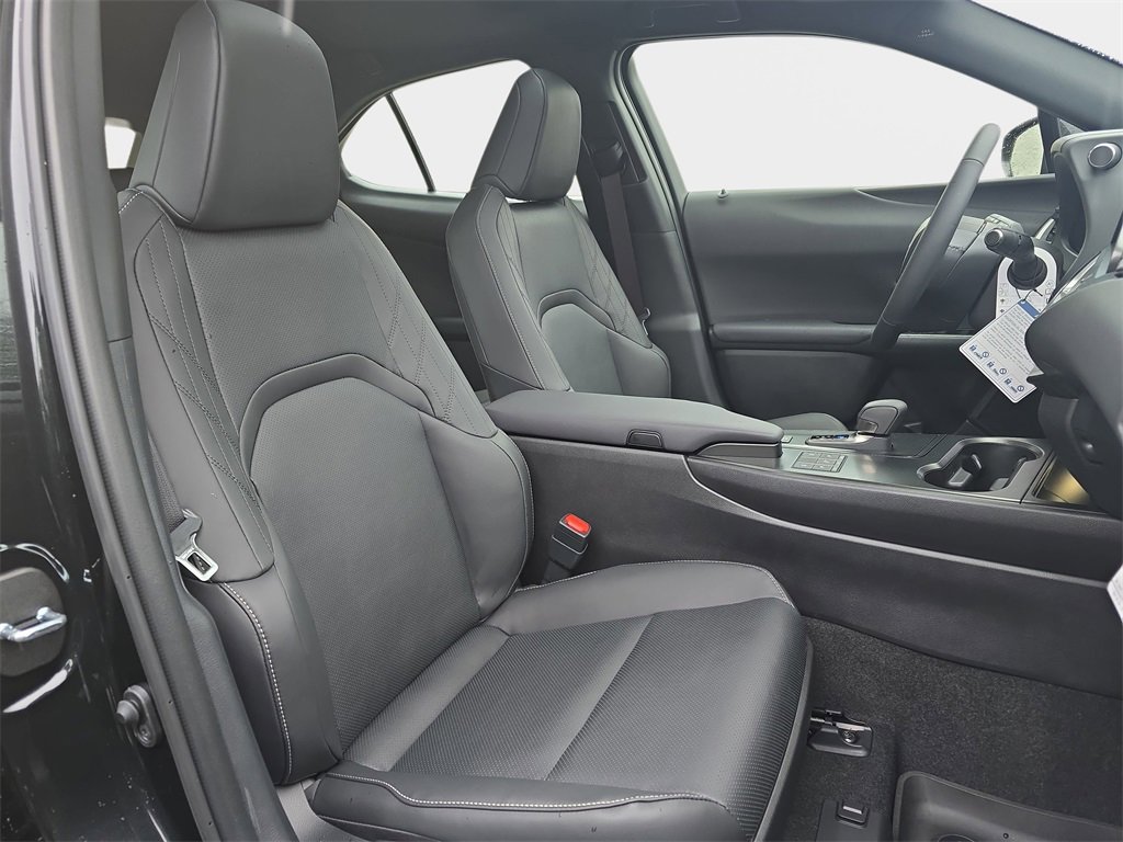 New 2026 Lexus UX 300h AWD image 10