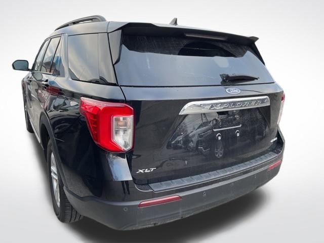 Used 2023 Ford Explorer XLT image 5