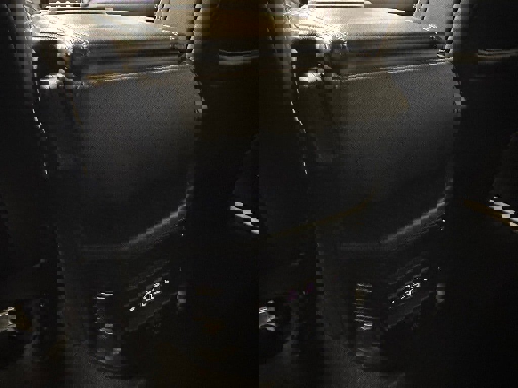 Used 2025 RAM 1500 Laramie image 45