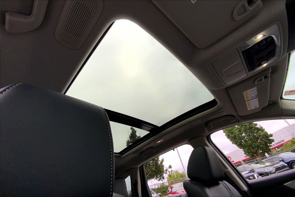 Used 2025 Acura MDX w/ Technology Package image 22