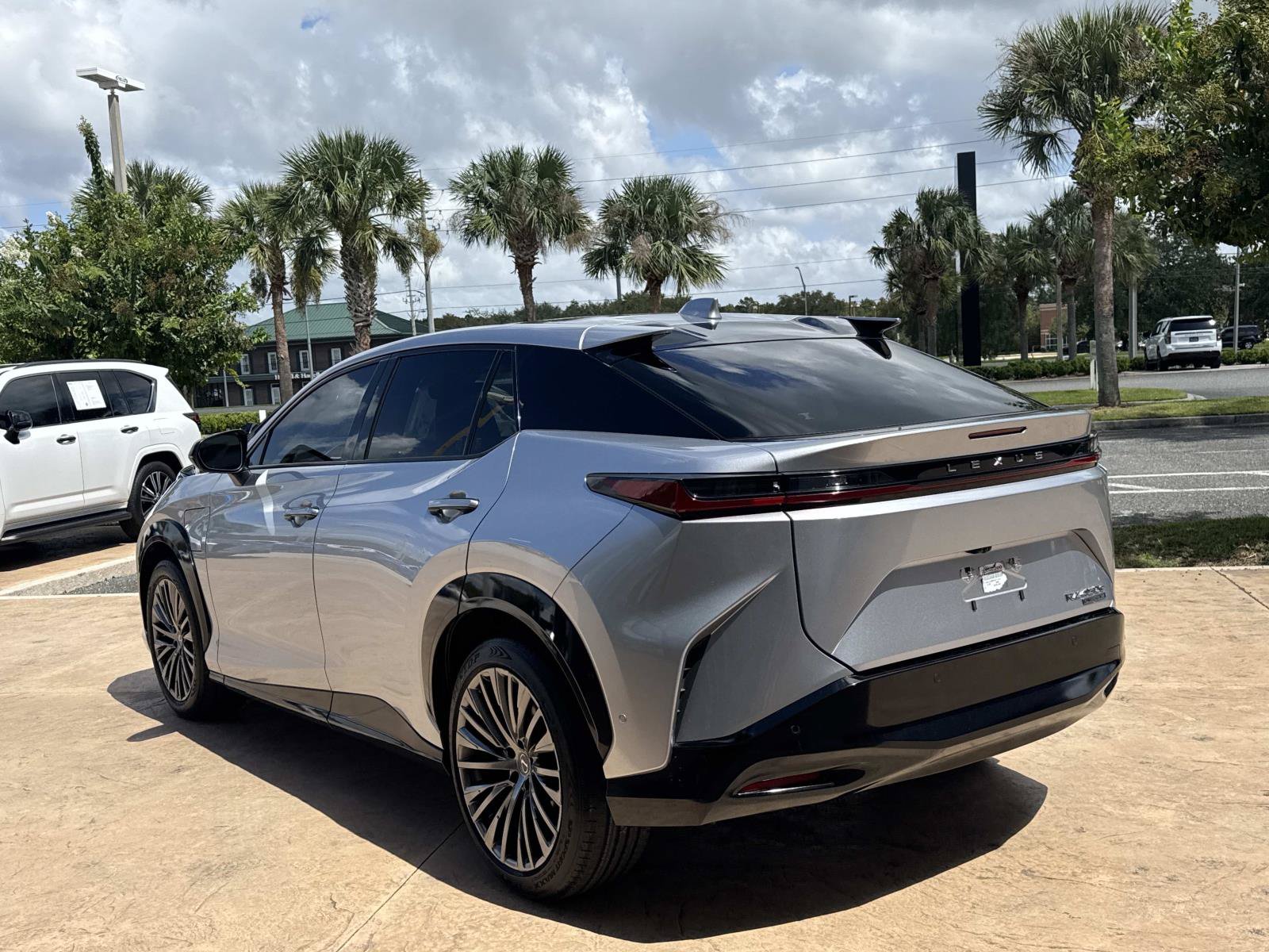 Certified 2023 Lexus RZ 450e Premium w/ Accessory Package (Z1) AWD/4WD image 6
