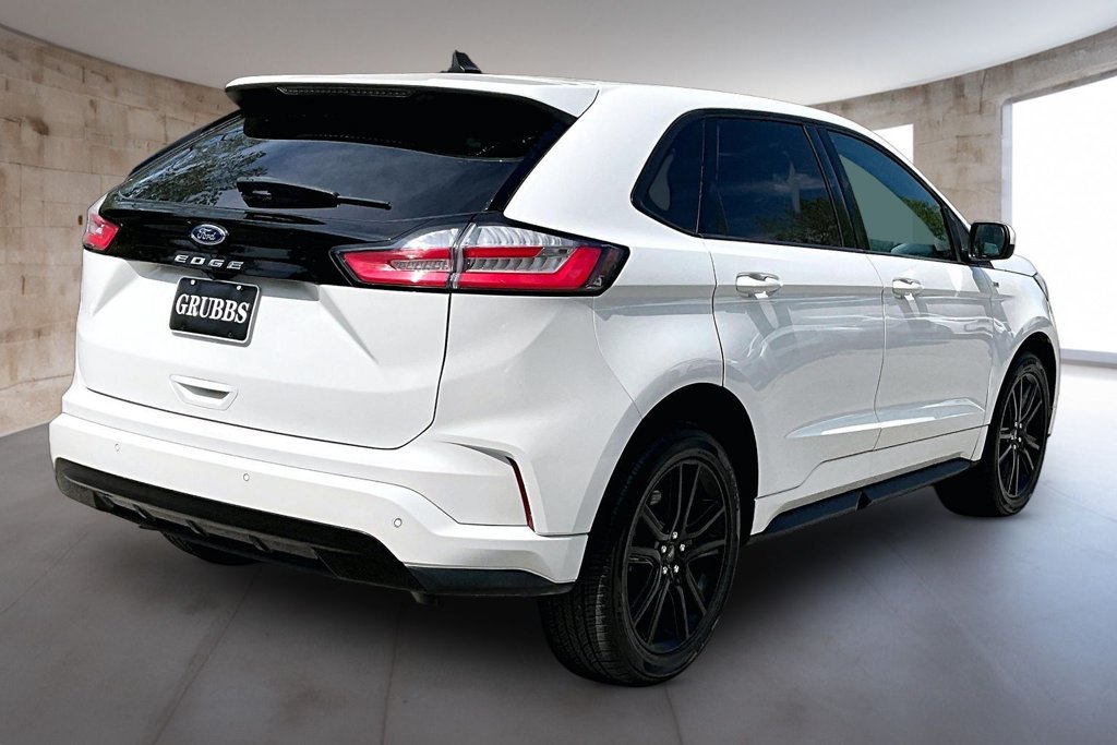 Used 2024 Ford Edge ST-Line AWD/4WD image 2