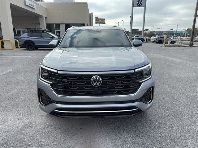 Certified 2025 Volkswagen Atlas Cross Sport SEL Premium R-Line image 2