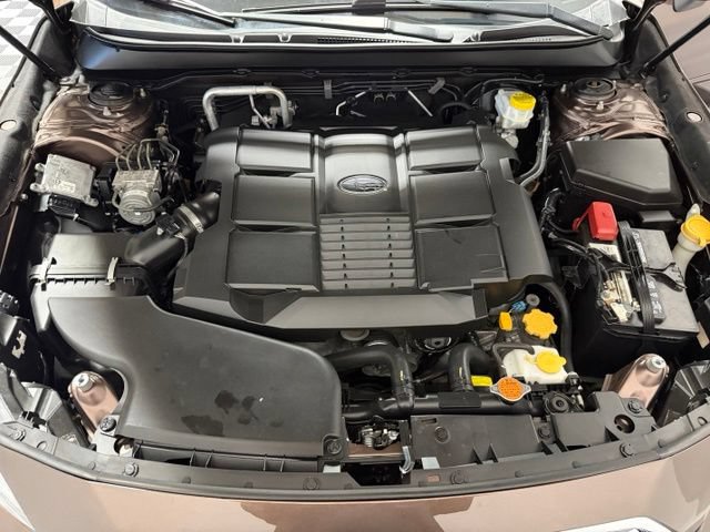 Used 2019 Subaru Outback 3.6R Limited AWD/4WD image 47
