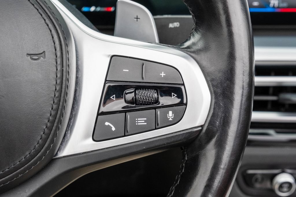 Used 2024 BMW M440i Convertible w/ Premium Package RWD image 26