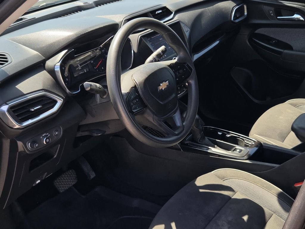 Certified 2023 Chevrolet TrailBlazer LT FWD image 16