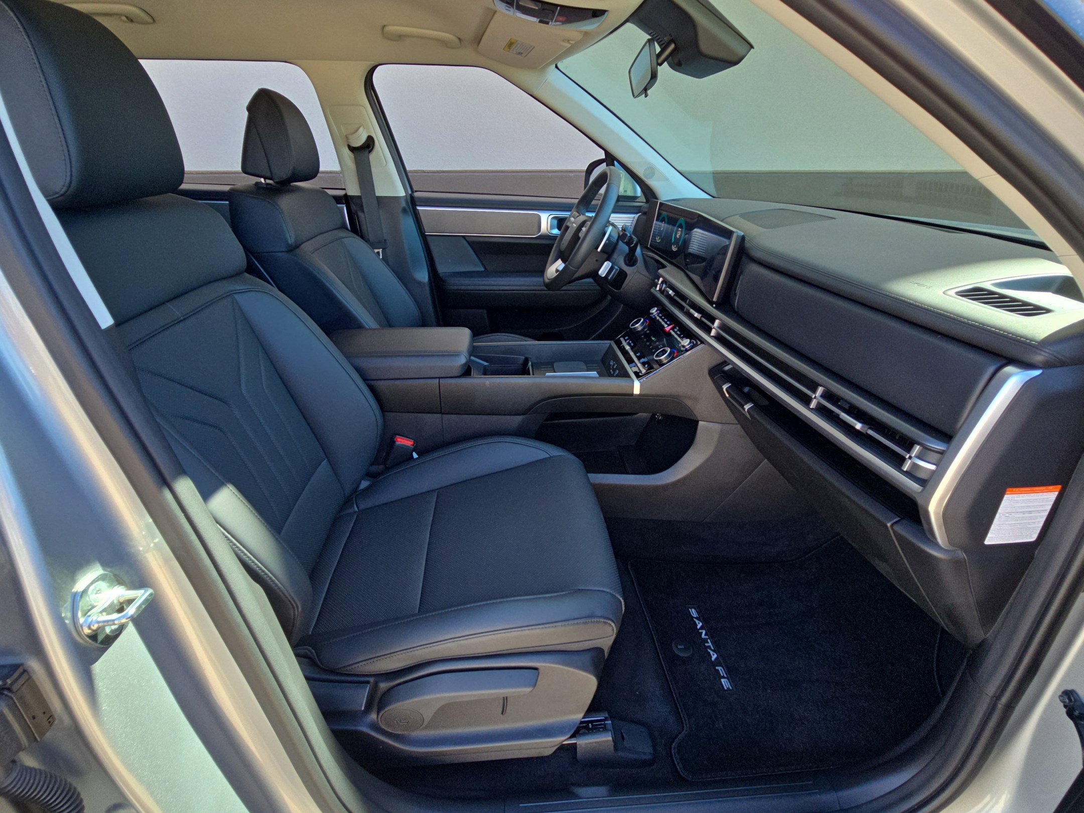 Used 2025 Hyundai Santa Fe SEL image 30