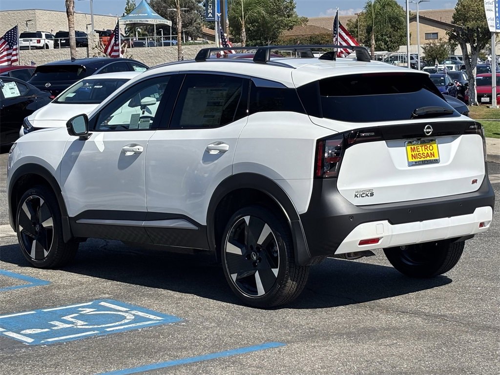 New 2026 Nissan Kicks SR image 4