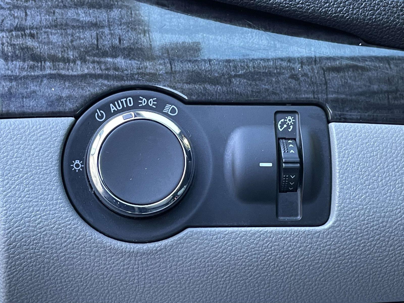 Used 2015 Buick Encore FWD image 20