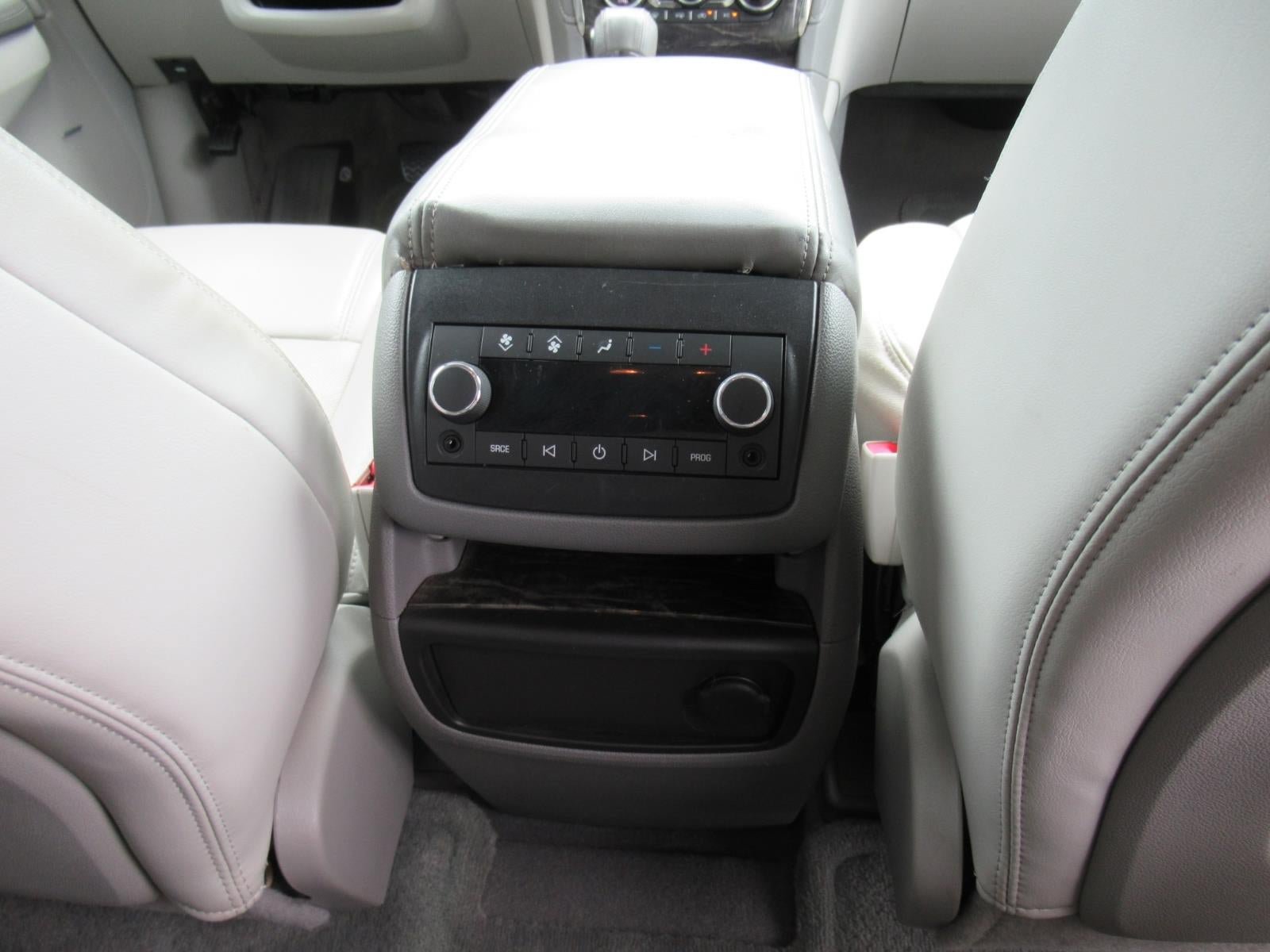 Used 2013 Buick Enclave Leather FWD image 32