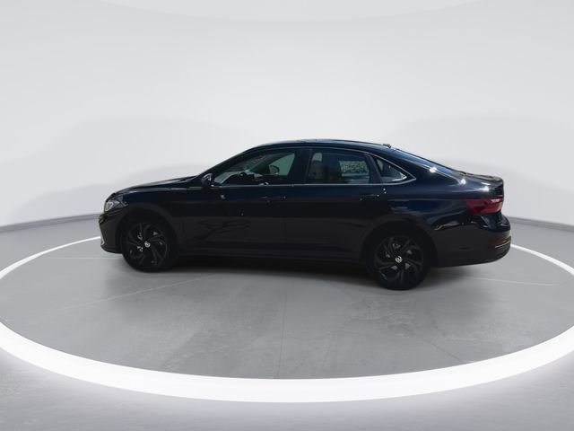 New 2025 Volkswagen Jetta SE image 5