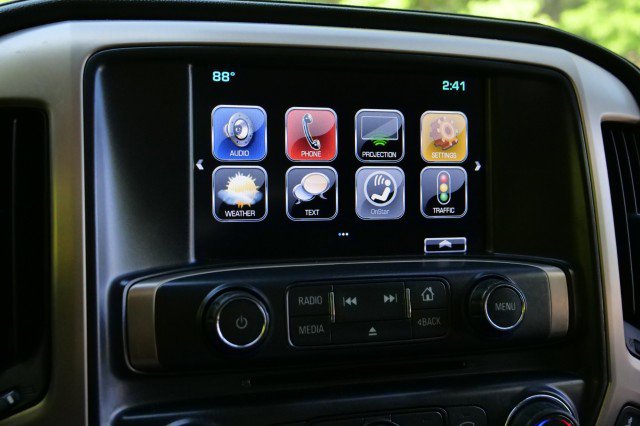 Used 2017 GMC Sierra 2500 Denali w/ Duramax Plus Package image 10