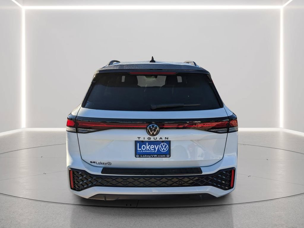 New 2026 Volkswagen Tiguan SE R-Line FWD image 7