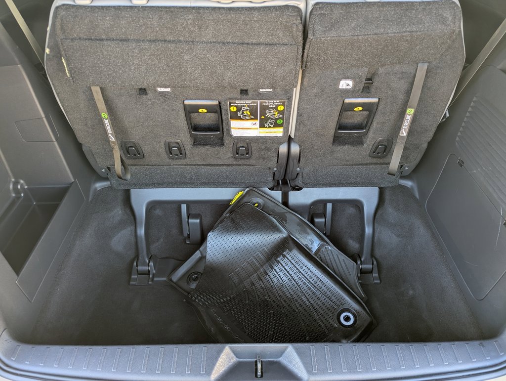 Used 2025 Toyota Sienna XLE image 14