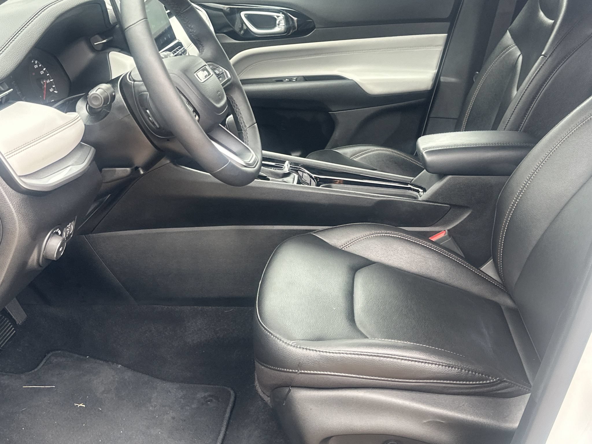 Used 2024 Jeep Compass Limited AWD/4WD image 9