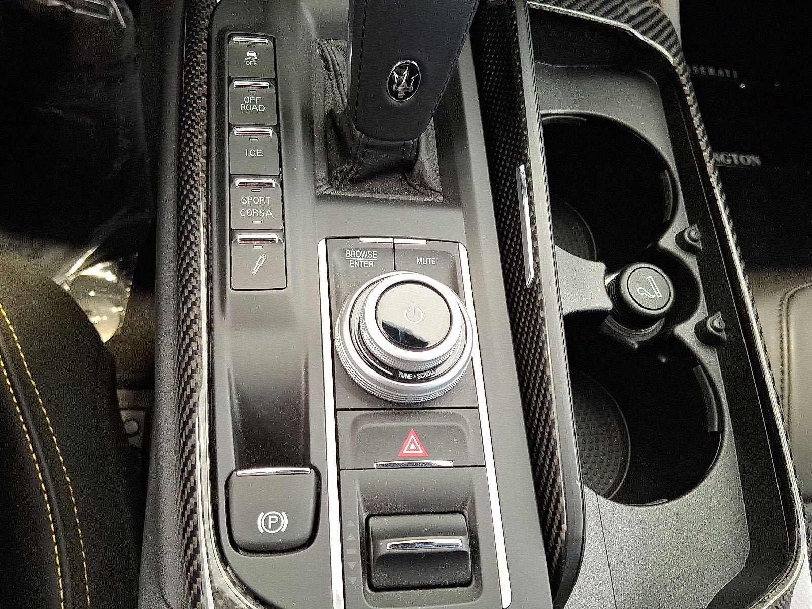 Used 2023 Maserati Levante Trofeo AWD/4WD image 26