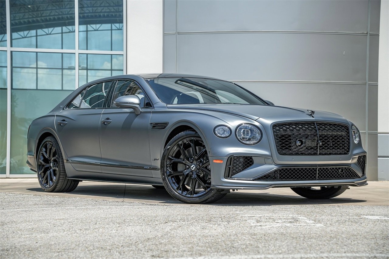 New 2025 Bentley Flying Spur Plug-In Hybrid image 1