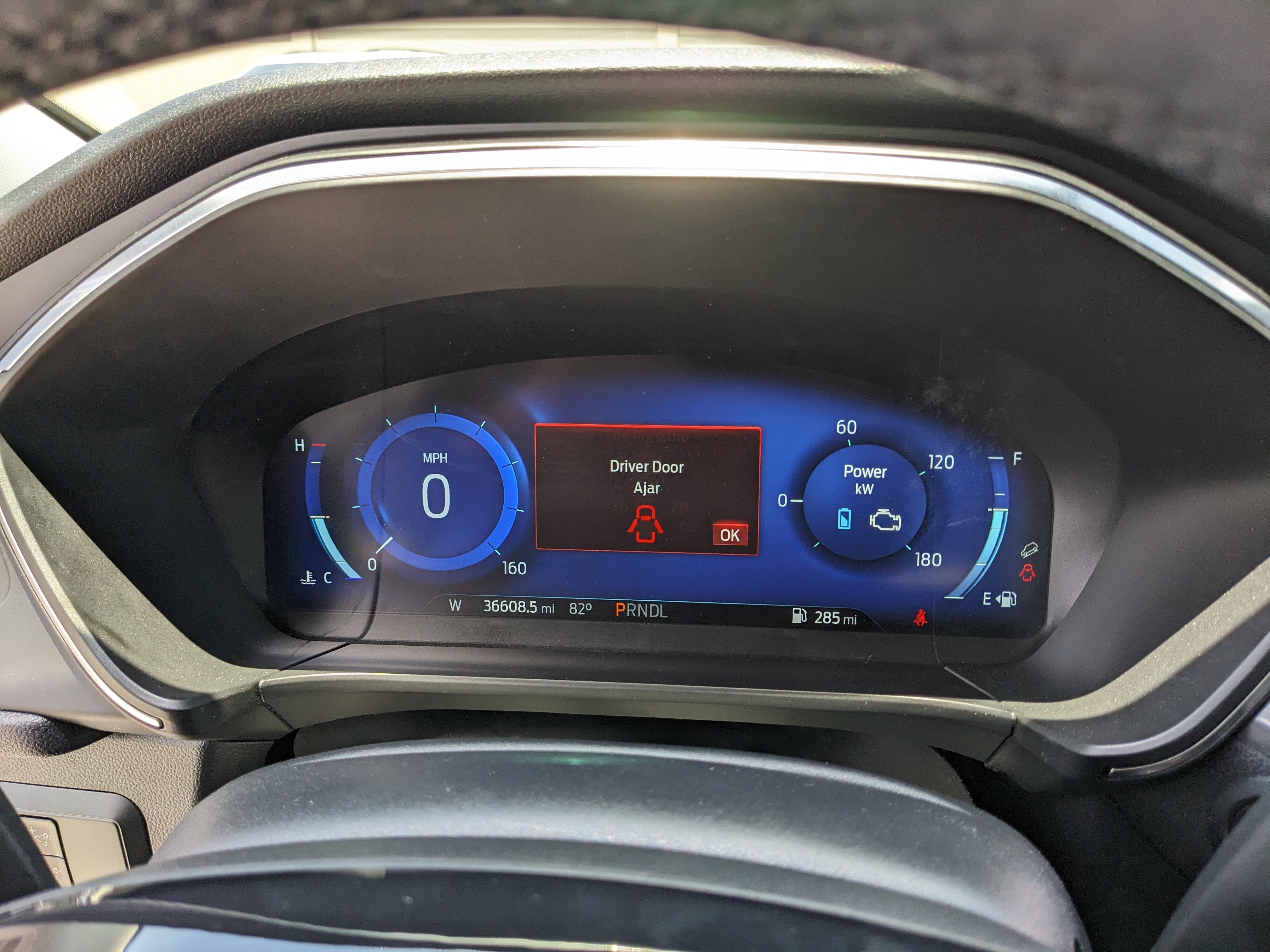 Used 2021 Ford Escape Titanium FWD image 40