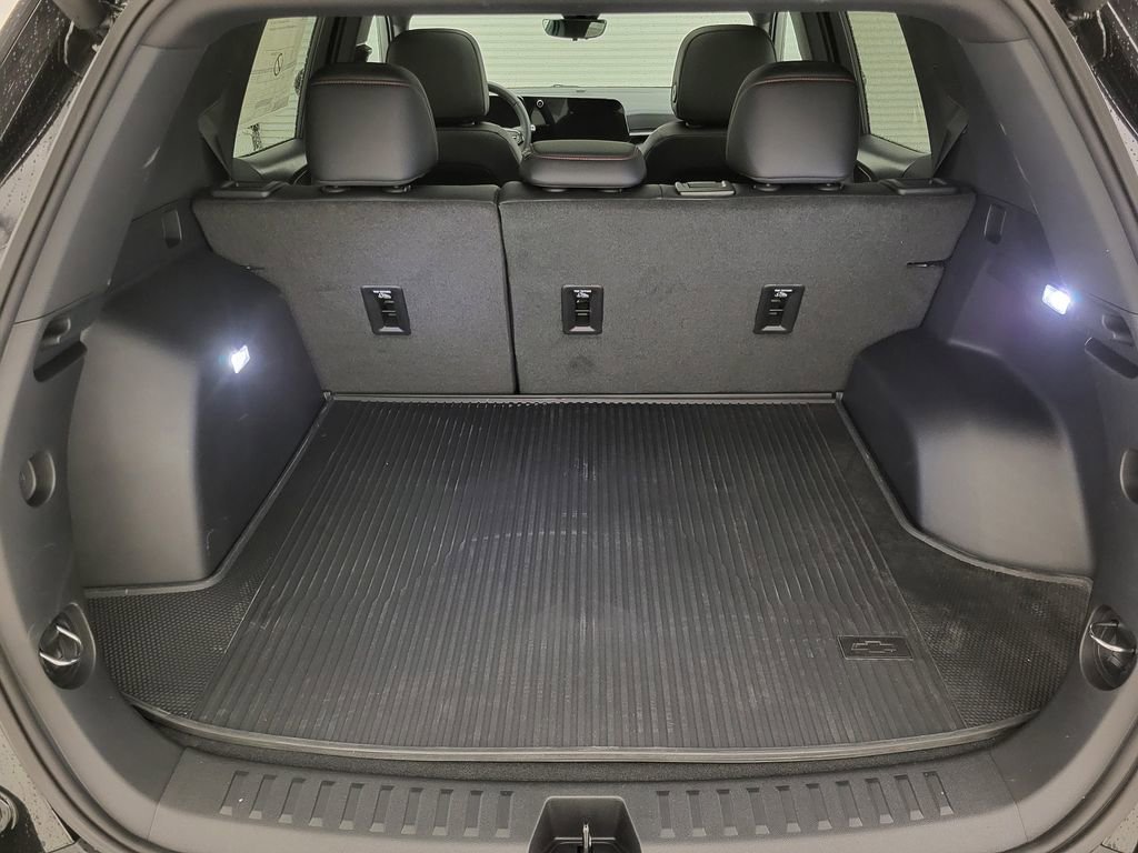 New 2026 Chevrolet Equinox RS w/ Convenience Package III FWD image 31