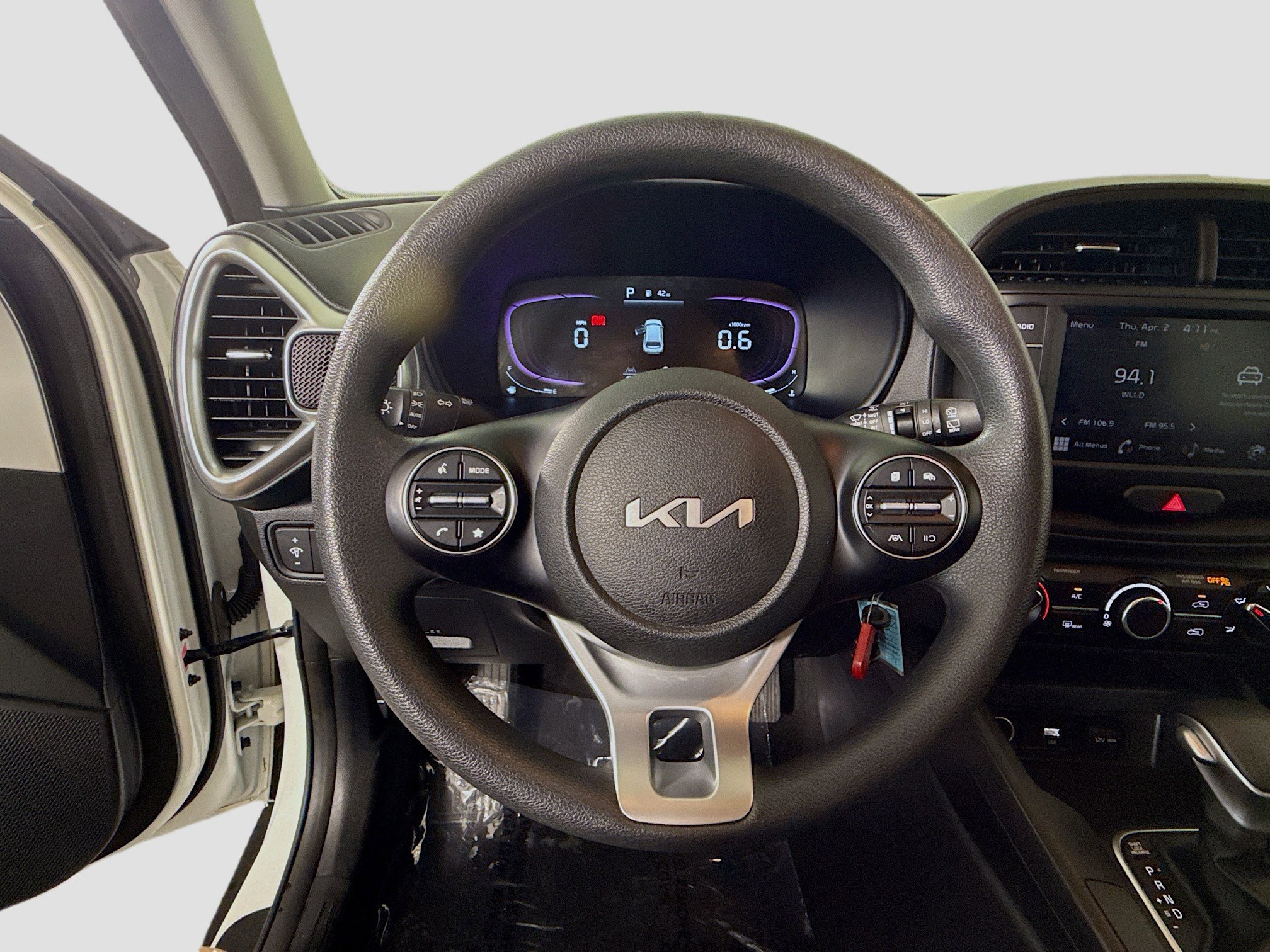 Used 2025 Kia Soul LX w/ LX Technology Package image 13