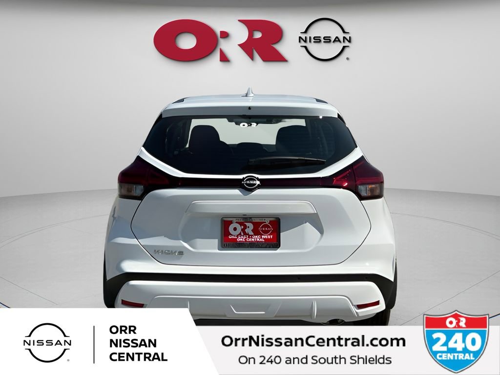 New 2025 Nissan Kicks Play S image 6