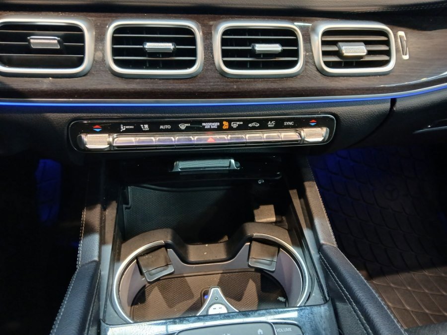 Used 2022 Mercedes-Benz GLS 450 4MATIC w/ Warmth & Comfort Package image 24