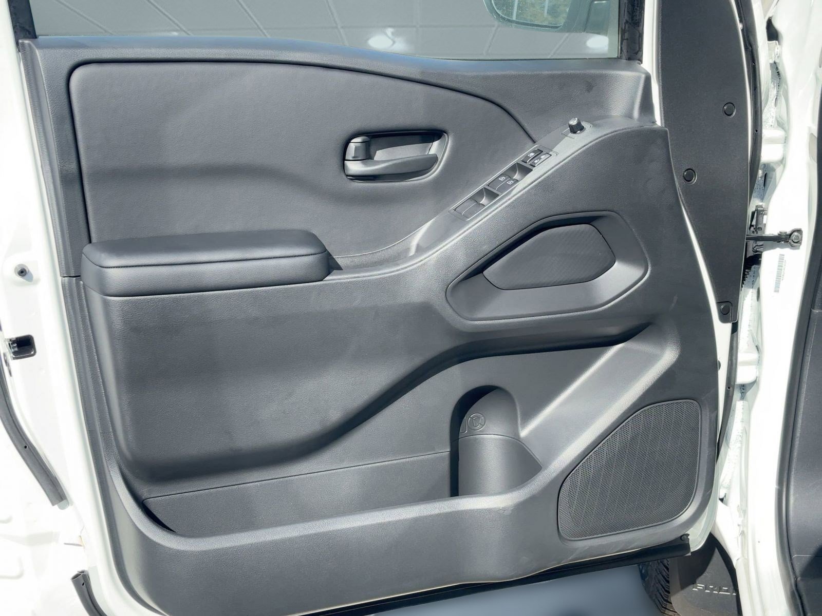 New 2026 Nissan Frontier SV image 20