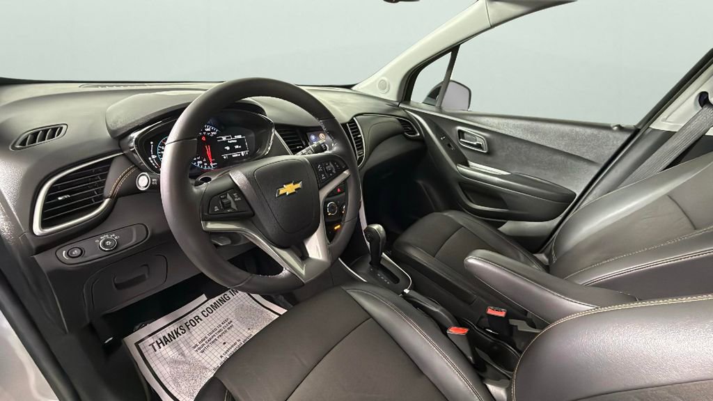 Certified 2022 Chevrolet Trax LT w/ Redline Edition image 18