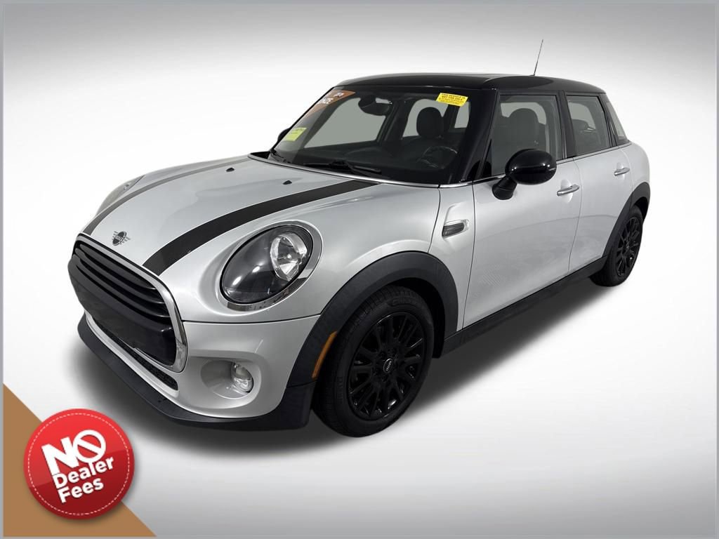 Used 2019 MINI Cooper 4-Door Hardtop image 8