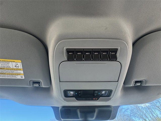 New 2025 Ford F550 4x4 Regular Cab Super Duty image 26