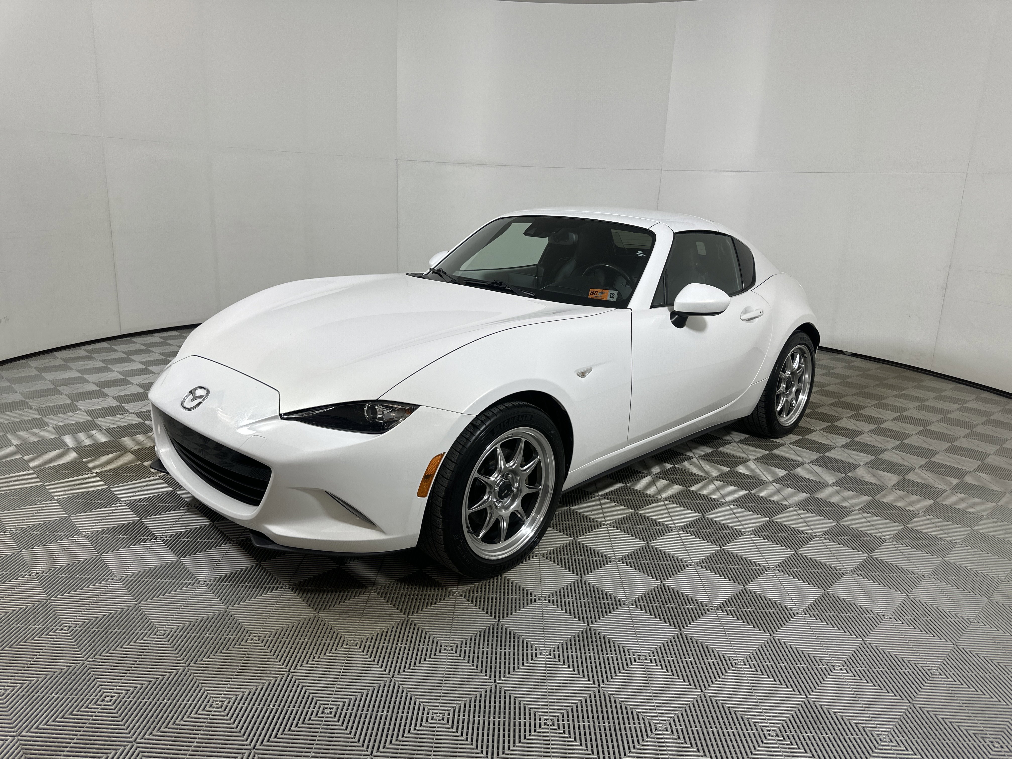Used 2017 MAZDA MX-5 Miata RF Grand Touring image 3