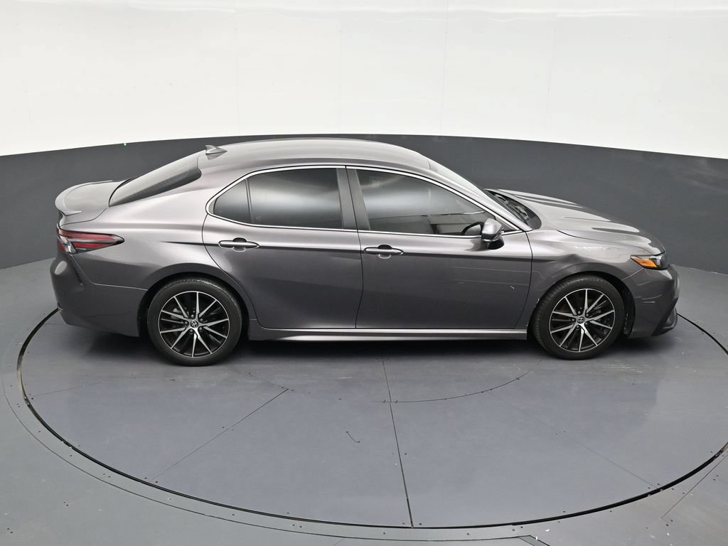 Used 2023 Toyota Camry SE w/ Convenience Package FWD image 17