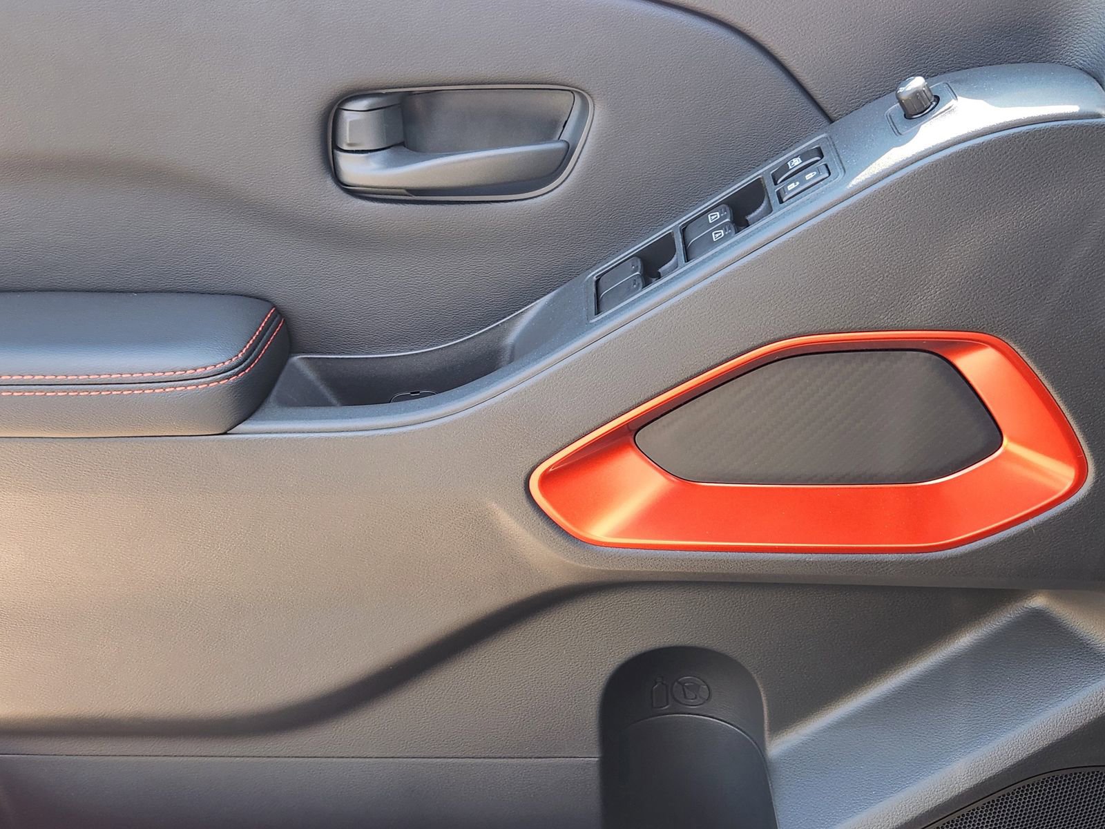 New 2026 Nissan Frontier PRO-4X w/ Pro-4x Convenience Package image 19