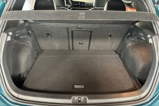 Used 2018 Volkswagen GTI SE w/ SE Leather Package image 18